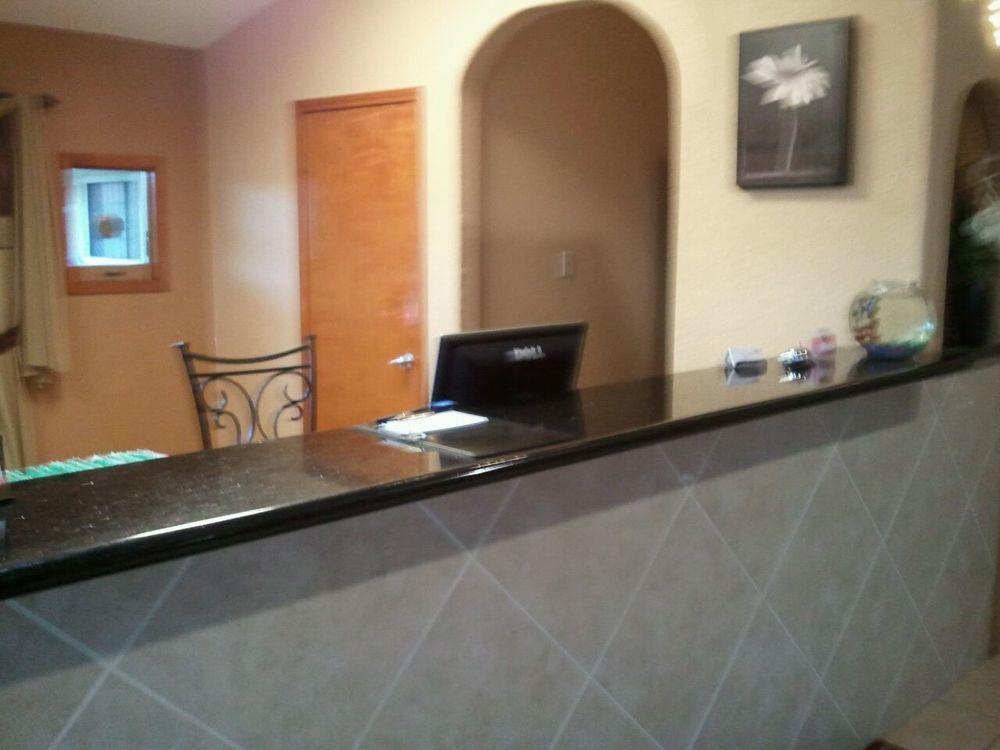 Royal Motel Pearsall