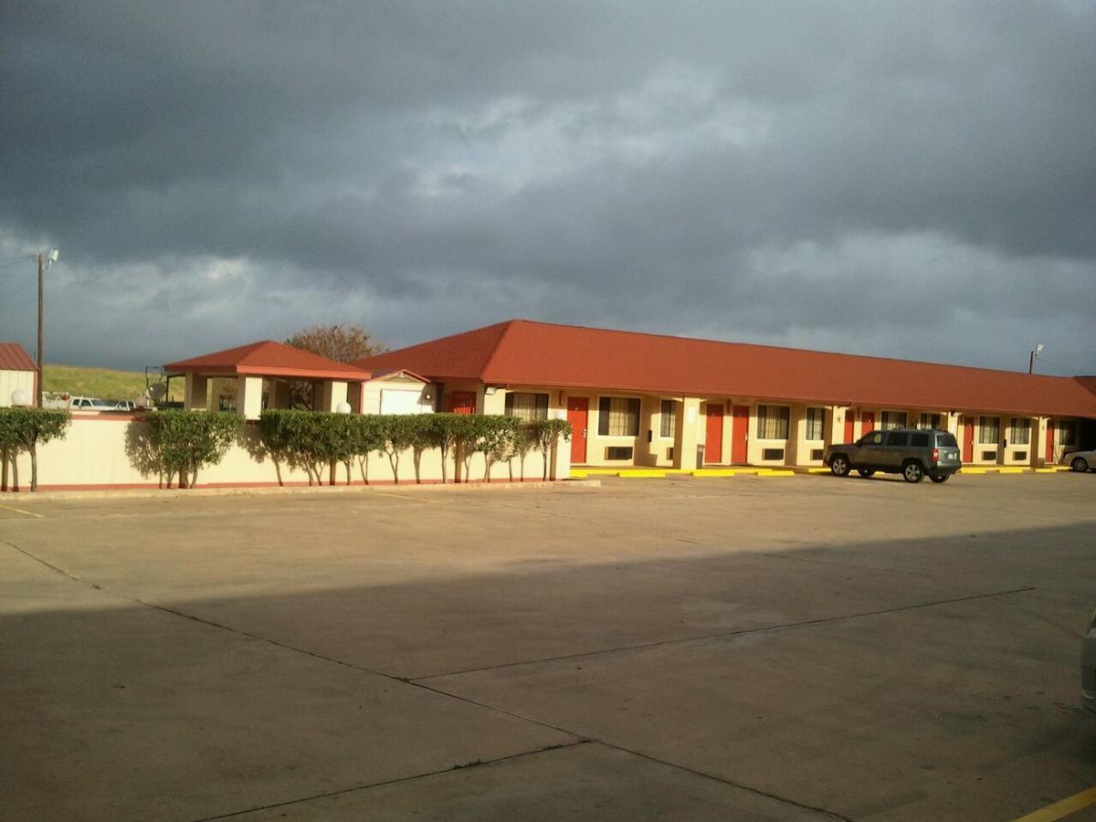 Royal Motel